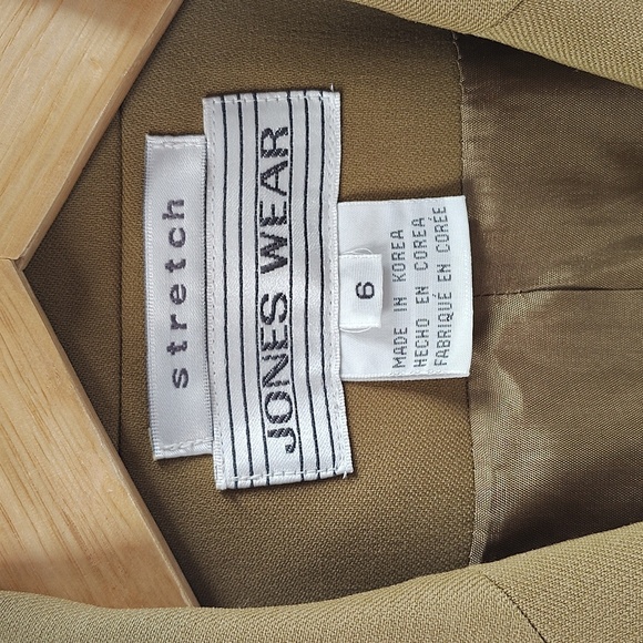 Jones Wear Camel Brown Blazer Size 6 Two Button Wool Blend Vintage - Picture 7 of 9